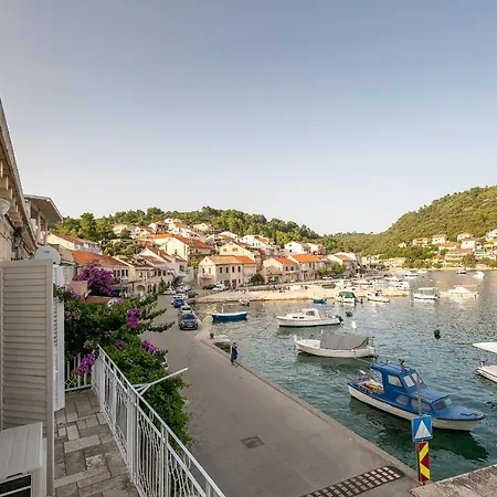 Lägenhet Bugenvilija Brna