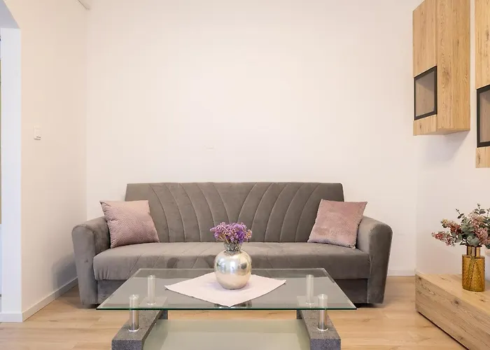 Apartamento Bugenvilija Brna