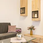 Апартаменты Bugenvilija *