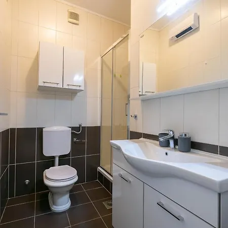 Appartamento Bugenvilija Brna