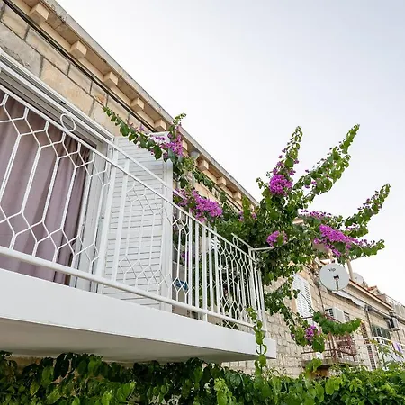 Apartment Bugenvilija