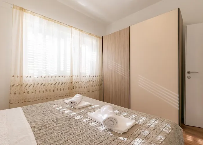 Appartement Bugenvilija Brna