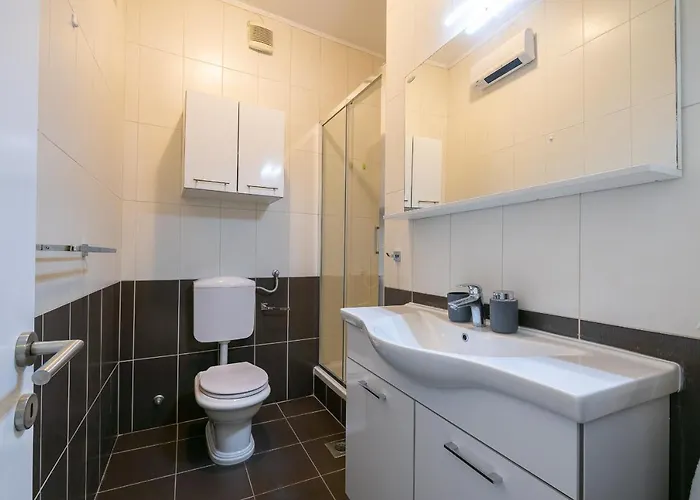 Appartement Bugenvilija Brna